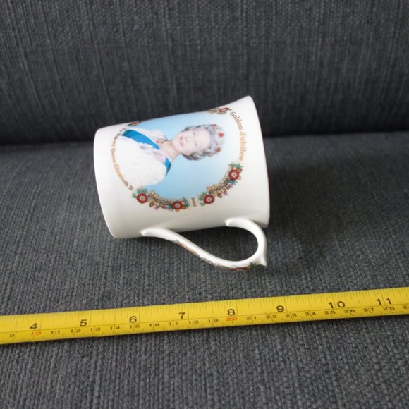 Her Majesty Queen Elizabeth II Golden Jubilee Argyle Bone China E II R Tea Cup - Picture 9 of 12